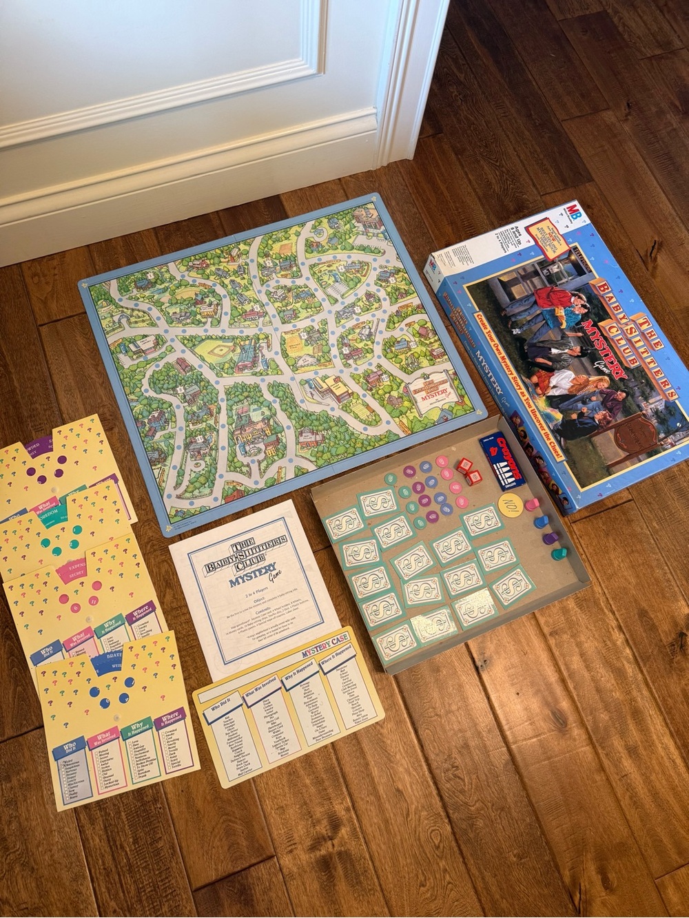 MB The Babysitter Game Vintage Family Board Game - no missing pieces